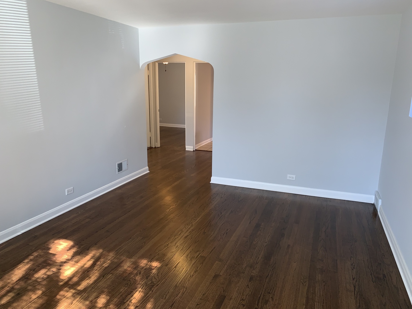 2251 Keystone Avenue North Riverside, IL 60546 - Photo 4 of 27