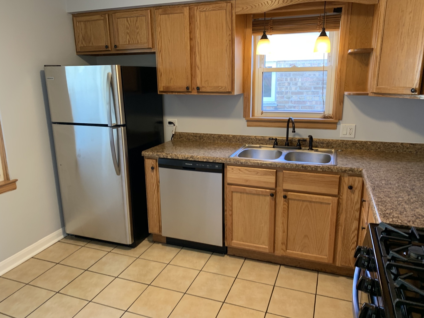 2251 Keystone Avenue North Riverside, IL 60546 - Photo 5 of 27