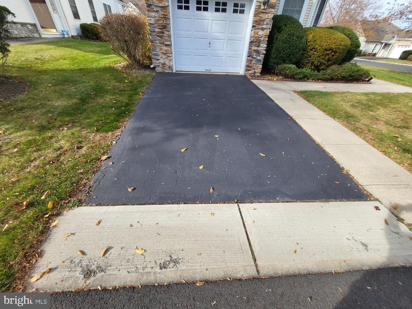 185 Meadowlark Drive Hamilton, NJ 08690 - Photo 9 of 37