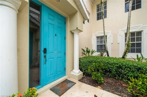 $500,000 | 1630 Tarpon Bay Drive South, Unit 201, Naples, FL 34119