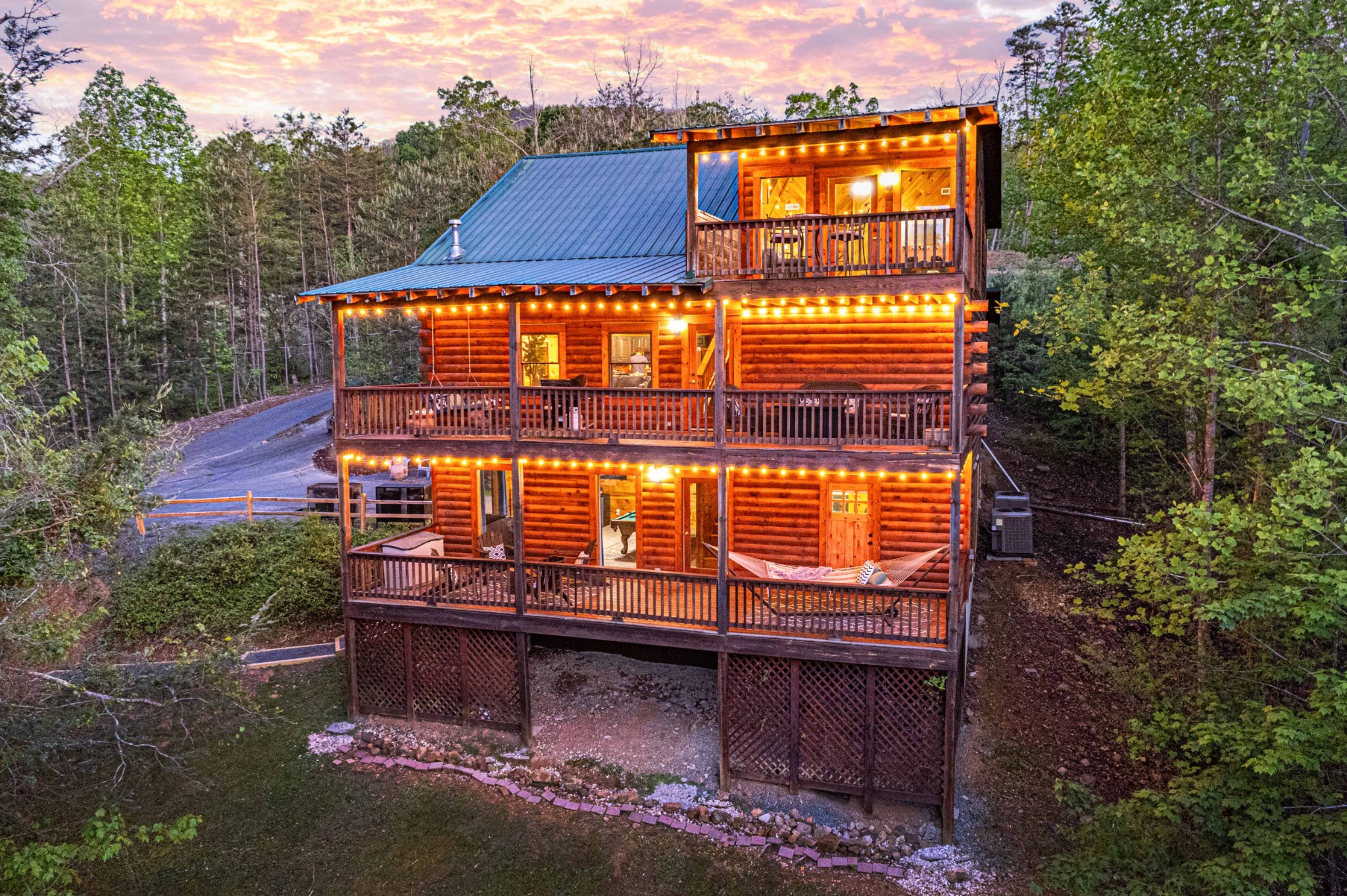 2010 Bluff Mountain Road Sevierville, TN 37876 - Photo 4 of 63 Gallery Image 4