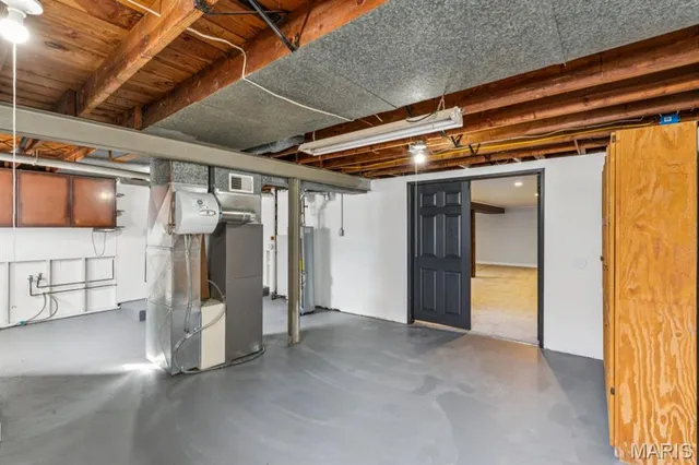 $334,900 | 10008 Meadowfield Lane, St. Louis, MO 63128