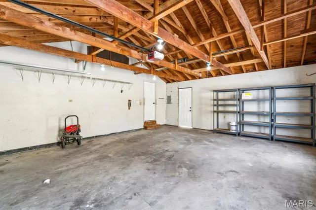 $334,900 | 10008 Meadowfield Lane, St. Louis, MO 63128