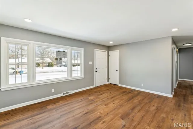 $334,900 | 10008 Meadowfield Lane, St. Louis, MO 63128