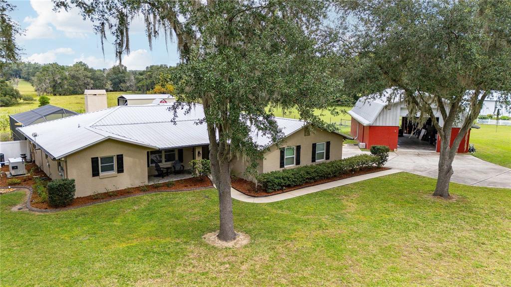 16450 Spring Valley Road Dade City, FL 33523 - Photo 2 of 48 Gallery Image 2