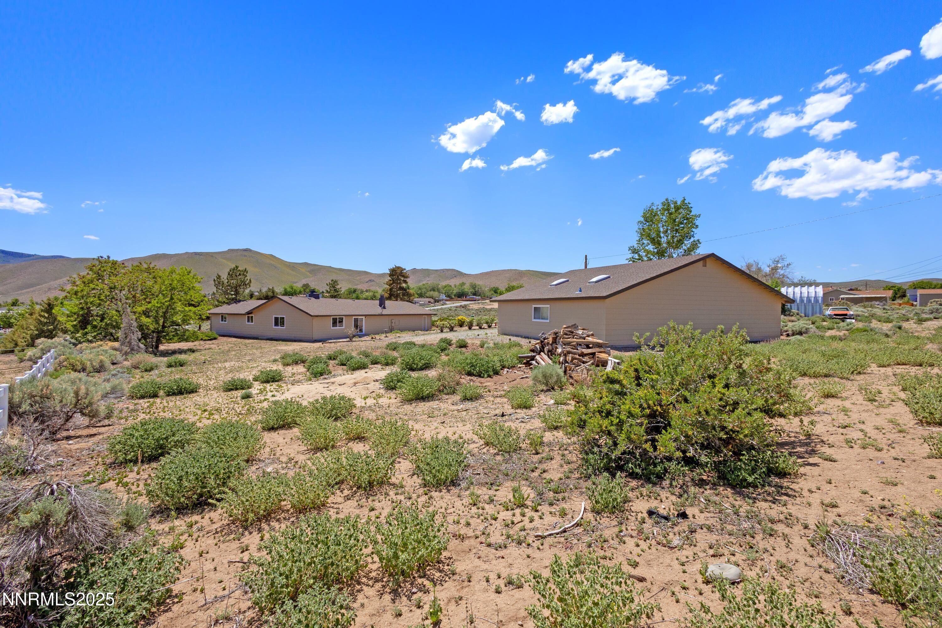 10835 Silver Knolls Boulevard Reno, NV 89508 - Photo 36 of 43 a view of a city with lots of bushes