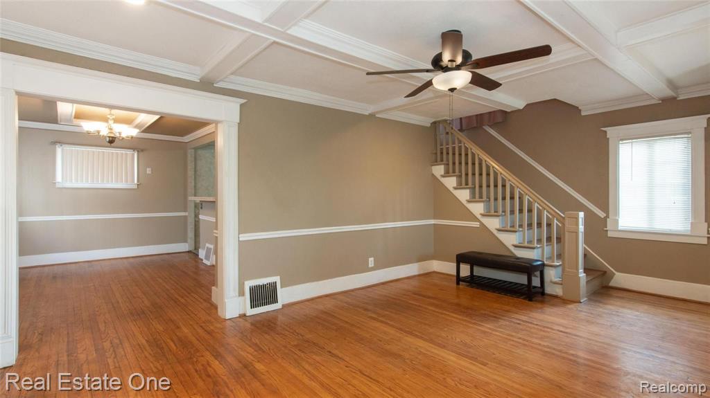263 Elizabeth Lake Road Pontiac, MI 48341 - Photo 6 of 25