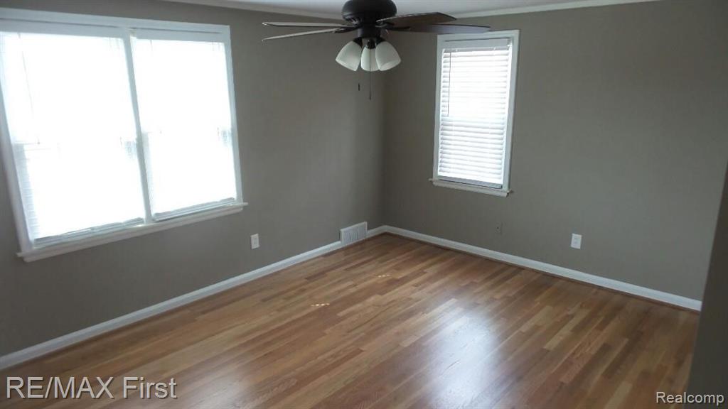 1660 Littlestone Road Grosse Pointe, MI 48236 - Photo 24 of 29