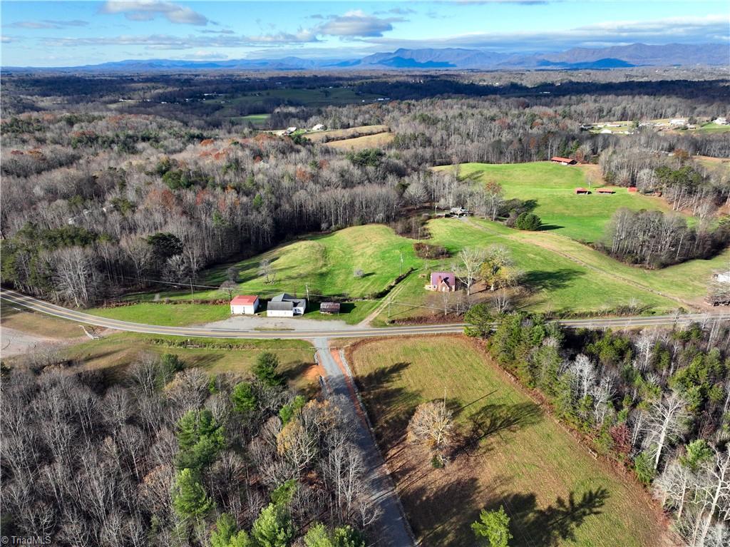 1277 Wards Gap Road Cana, VA 24317 - Photo 3 of 49 Gallery Image 3