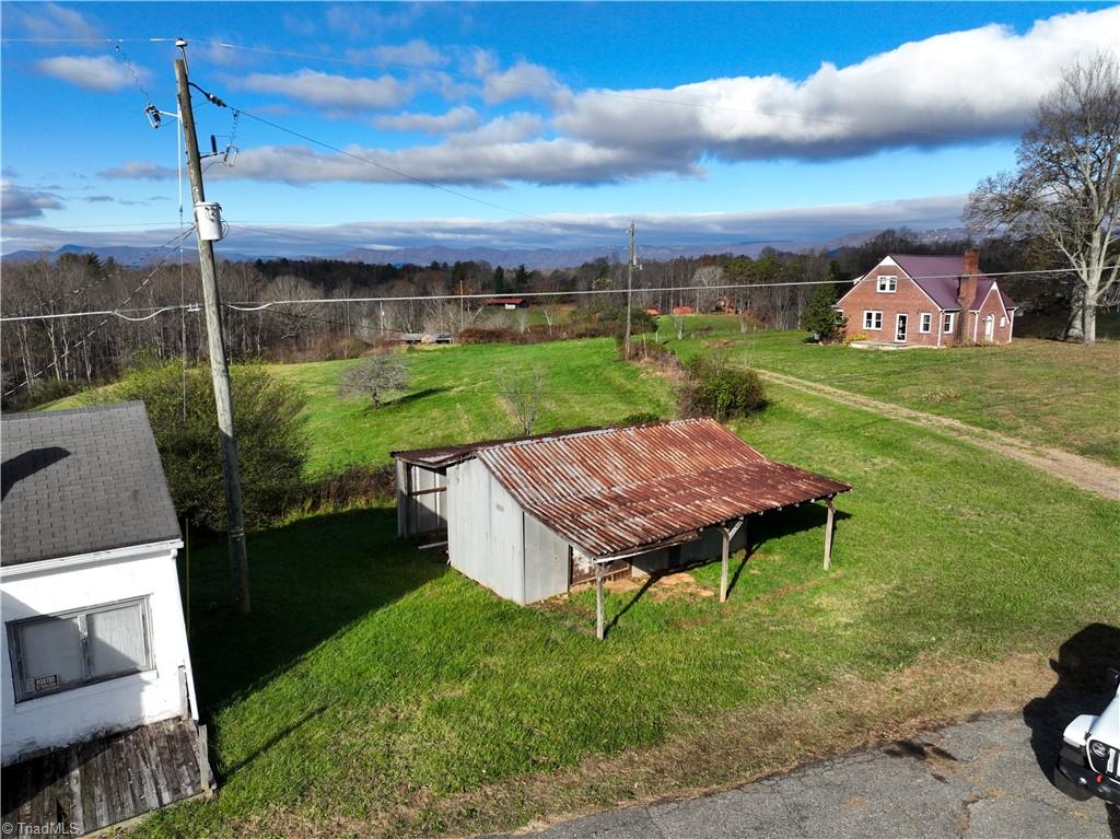 1277 Wards Gap Road Cana, VA 24317 - Photo 6 of 49 Gallery Image 6