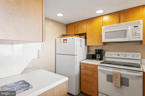 $610,000 | 1 Brandywine House, Unit 1BB, Bethany Beach, DE 19930