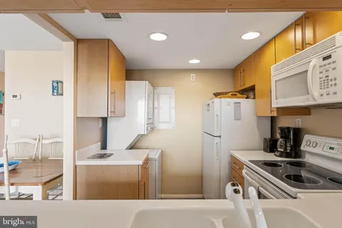 $610,000 | 1 Brandywine House, Unit 1BB, Bethany Beach, DE 19930