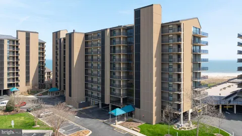 $610,000 | 1 Brandywine House, Unit 1BB, Bethany Beach, DE 19930