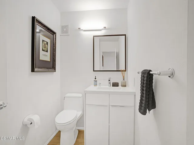 $955,000 | 1206 South Westlake Boulevard, Unit E, Westlake Village, CA 91361