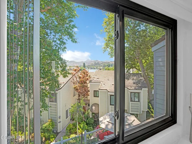 $955,000 | 1206 South Westlake Boulevard, Unit E, Westlake Village, CA 91361