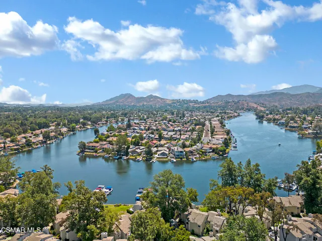 $955,000 | 1206 South Westlake Boulevard, Unit E, Westlake Village, CA 91361