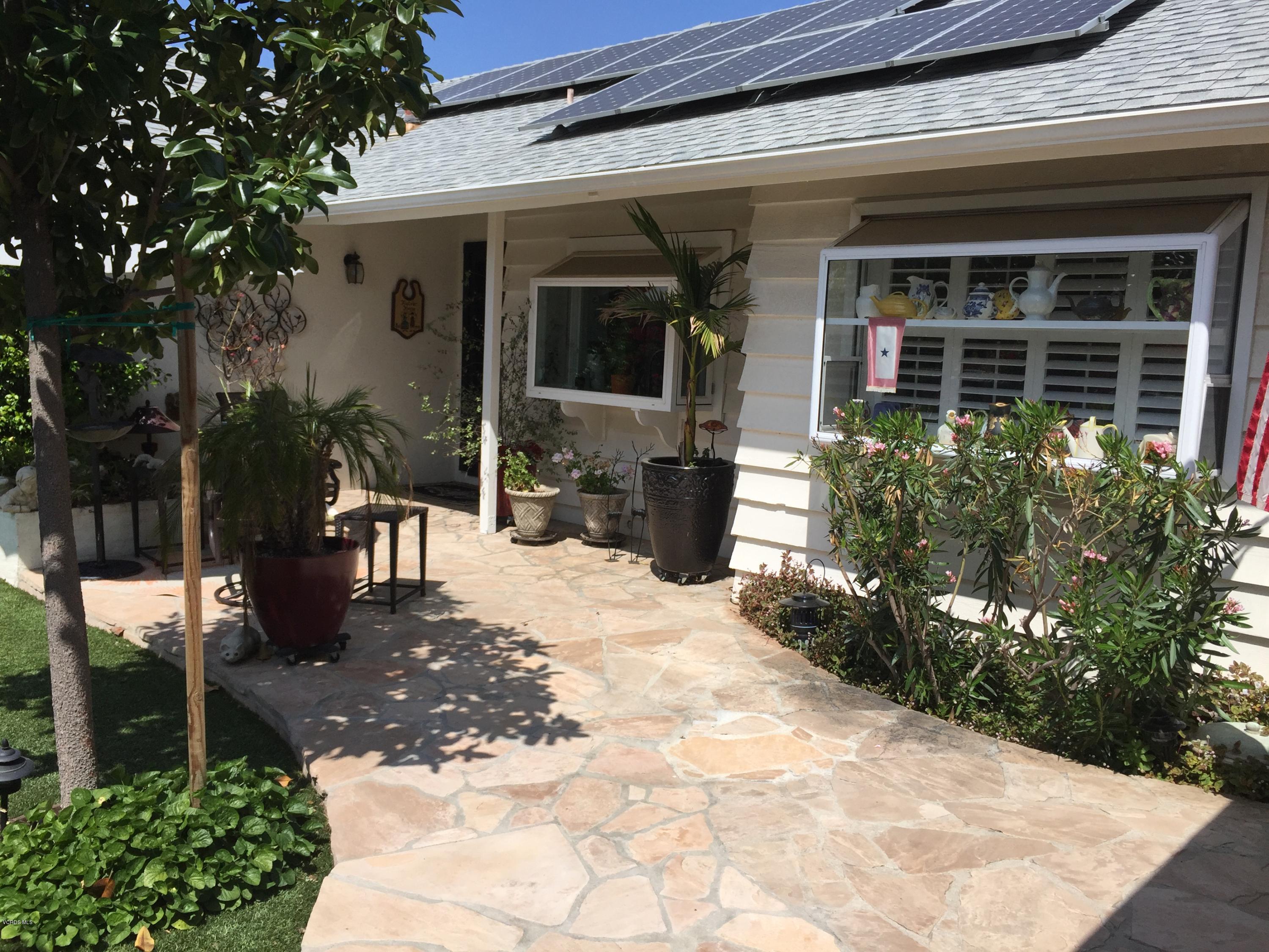 13471 Peach Hill Road Moorpark, CA 93021 - Photo 2 of 49 2