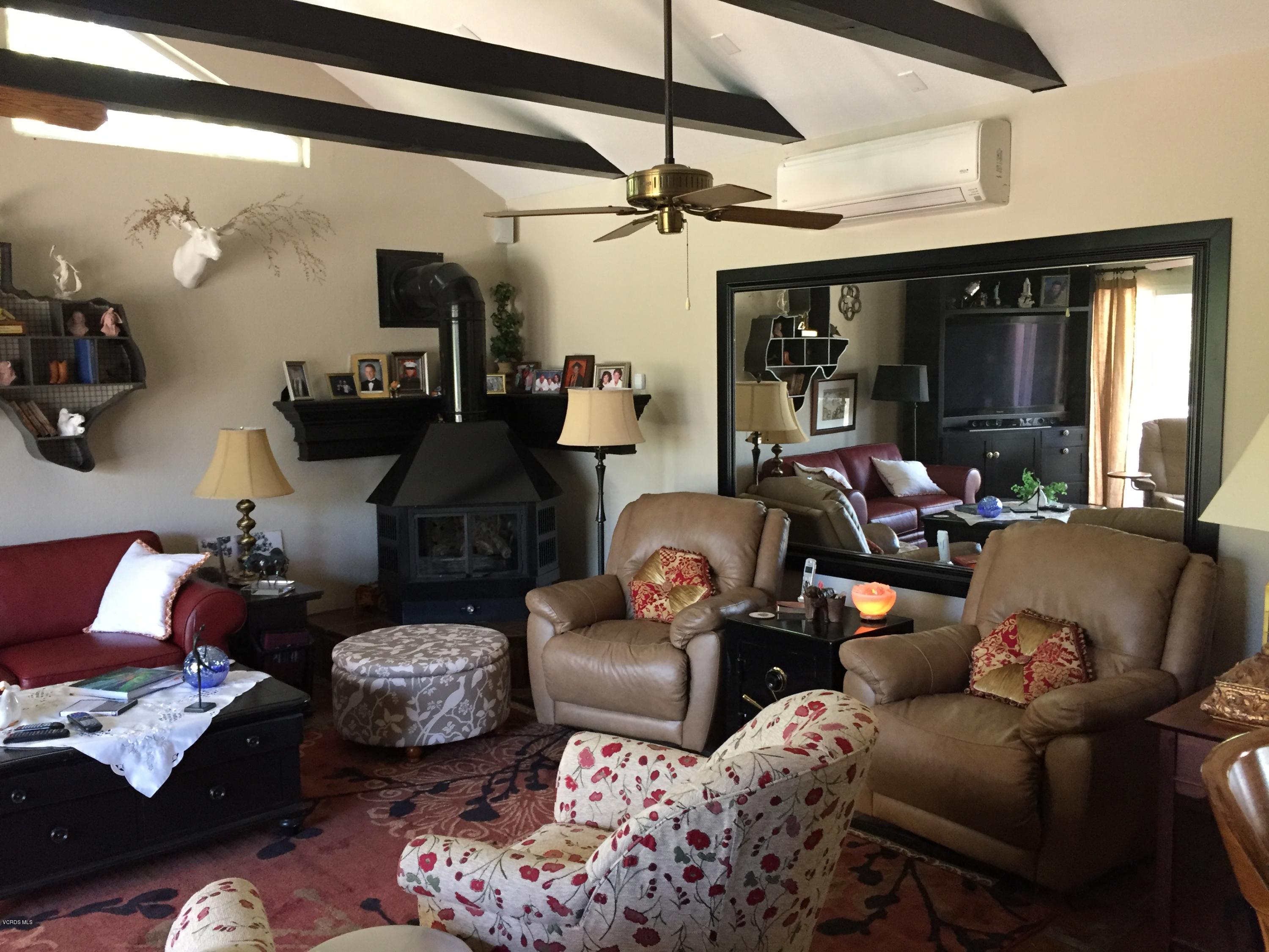 13471 Peach Hill Road Moorpark, CA 93021 - Photo 13 of 49 14