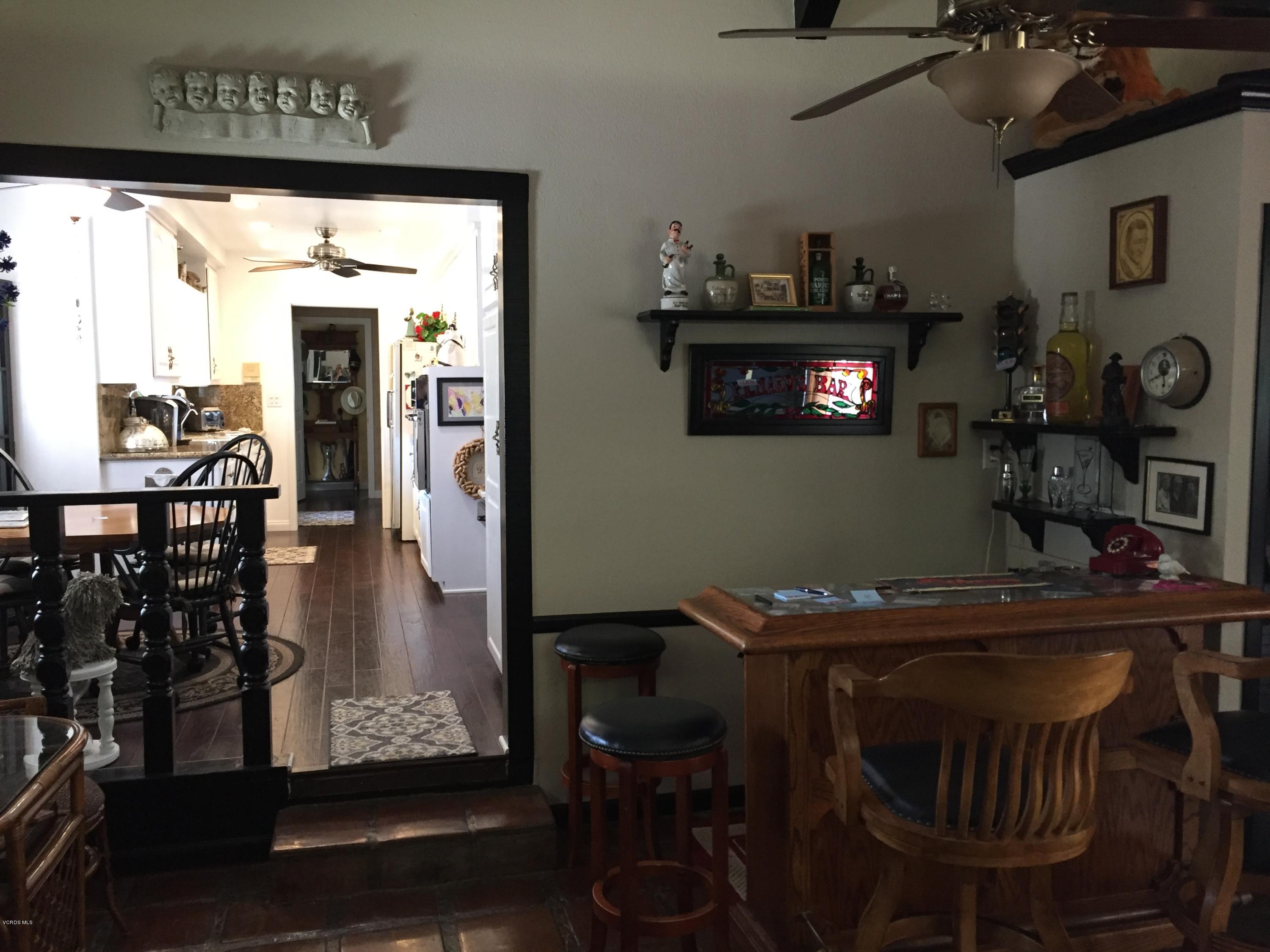 13471 Peach Hill Road Moorpark, CA 93021 - Photo 14 of 49 15