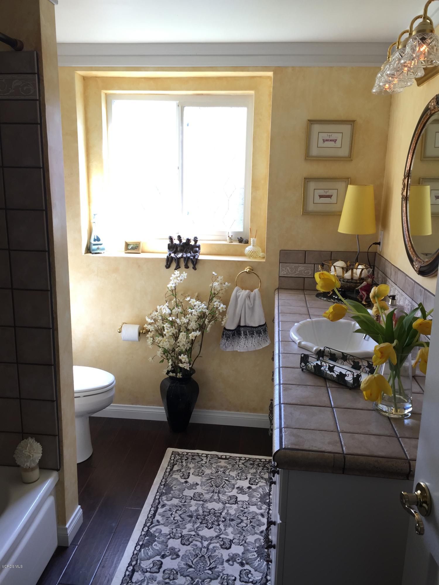13471 Peach Hill Road Moorpark, CA 93021 - Photo 21 of 49 22