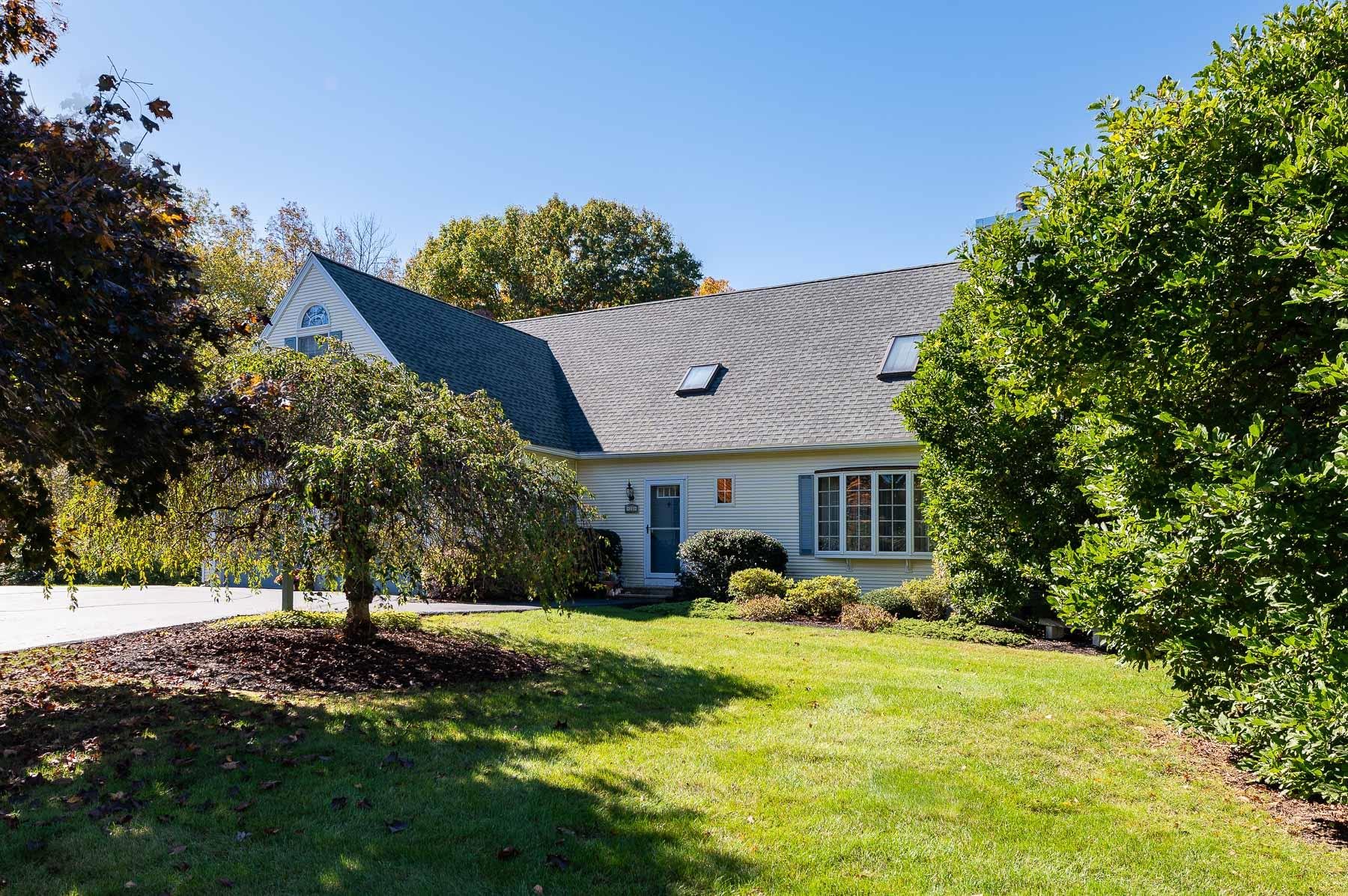 22 Sanderson Road Greenland, NH 03840 - Photo 2 of 34 Gallery Image 2