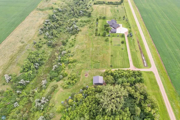 $1,224,900 | 5374 Lunder Lane, Kindred, ND 58051
