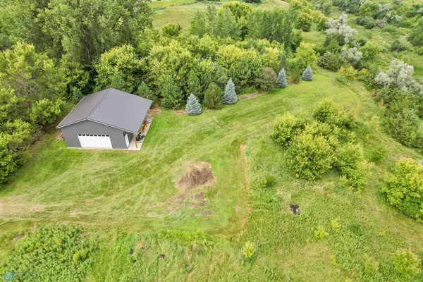 $1,224,900 | 5374 Lunder Lane, Kindred, ND 58051