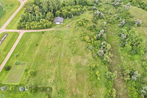 $1,224,900 | 5374 Lunder Lane, Kindred, ND 58051