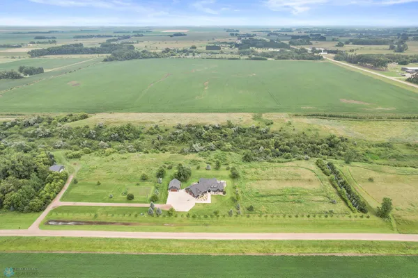 $1,224,900 | 5374 Lunder Lane, Kindred, ND 58051