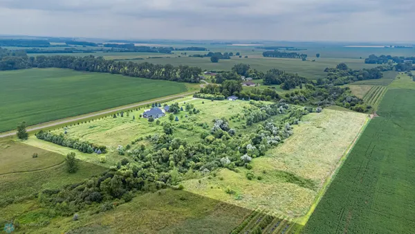 $1,224,900 | 5374 Lunder Lane, Kindred, ND 58051