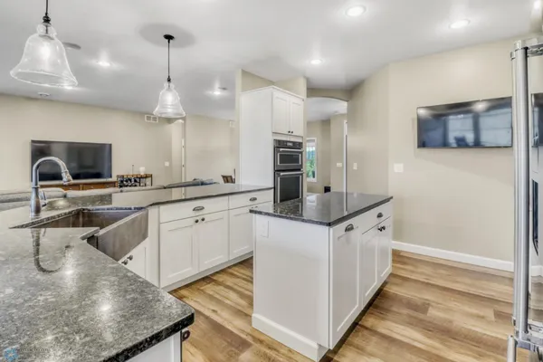 $1,224,900 | 5374 Lunder Lane, Kindred, ND 58051