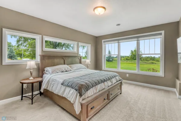 $1,224,900 | 5374 Lunder Lane, Kindred, ND 58051