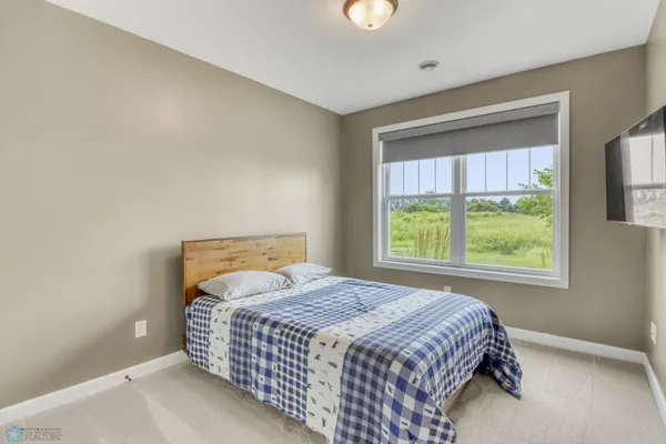 $1,224,900 | 5374 Lunder Lane, Kindred, ND 58051