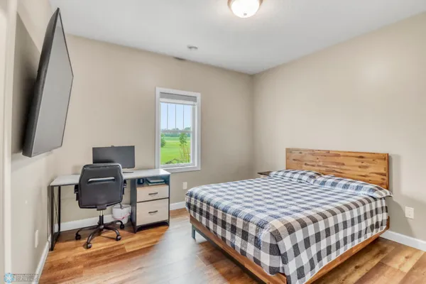 $1,224,900 | 5374 Lunder Lane, Kindred, ND 58051