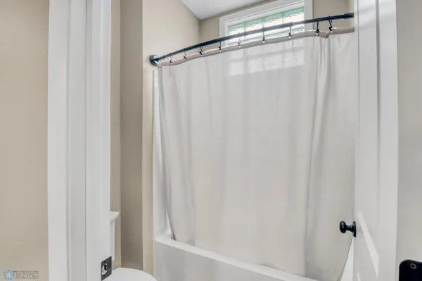 $1,224,900 | 5374 Lunder Lane, Kindred, ND 58051