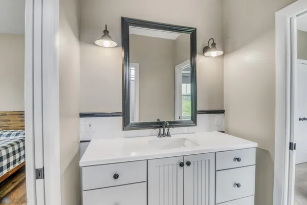 $1,224,900 | 5374 Lunder Lane, Kindred, ND 58051