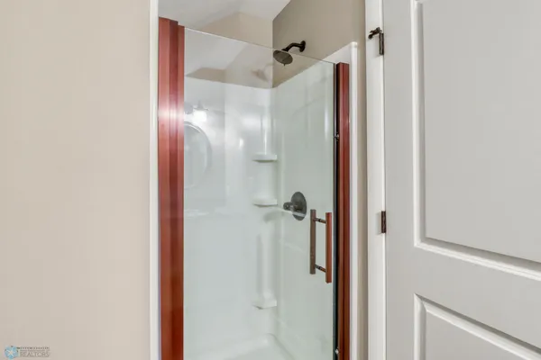 $1,224,900 | 5374 Lunder Lane, Kindred, ND 58051