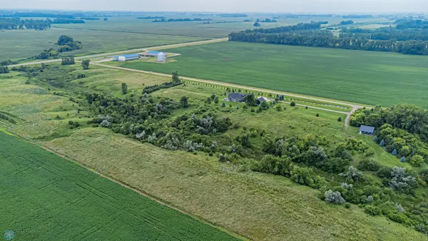 $1,224,900 | 5374 Lunder Lane, Kindred, ND 58051