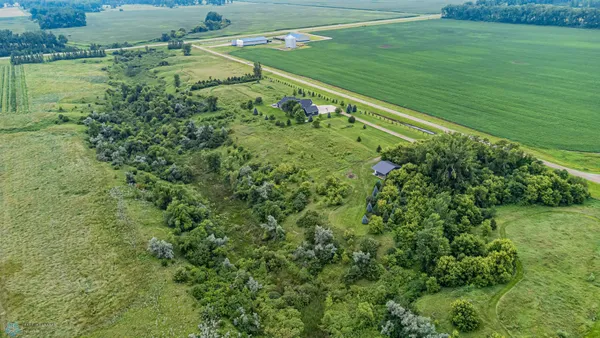 $1,224,900 | 5374 Lunder Lane, Kindred, ND 58051