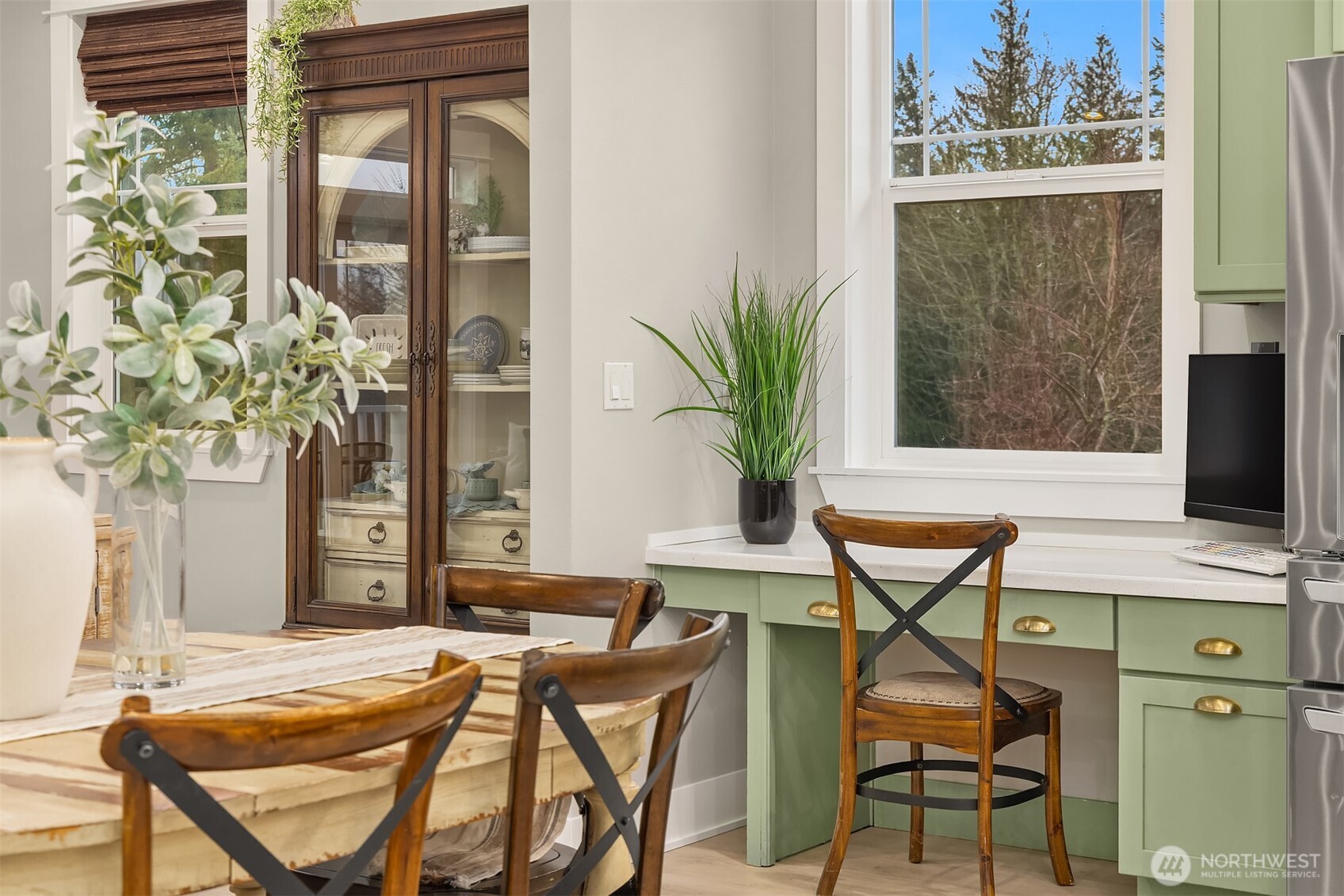 6937 Lake Alice Road Southeast Fall City, WA 98024 - Photo 12 of 39 a view of a chairs and table in a balcony