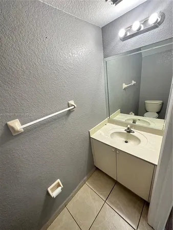 $2,300 | 687 Southwest 10th Street, Florida City, FL 33034