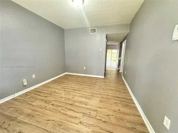 $2,300 | 687 Southwest 10th Street, Florida City, FL 33034