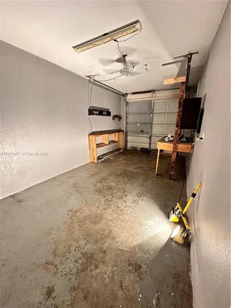 $2,300 | 687 Southwest 10th Street, Florida City, FL 33034