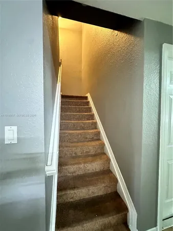 $2,300 | 687 Southwest 10th Street, Florida City, FL 33034