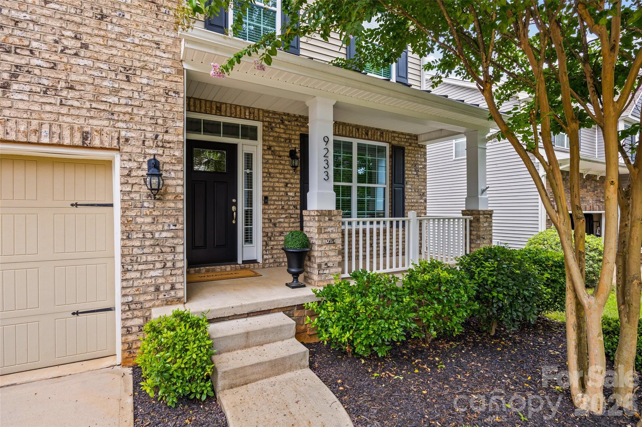 9233 Inverness Bay Road Charlotte, NC 28278 - Photo 2 of 48 Gallery Image 2