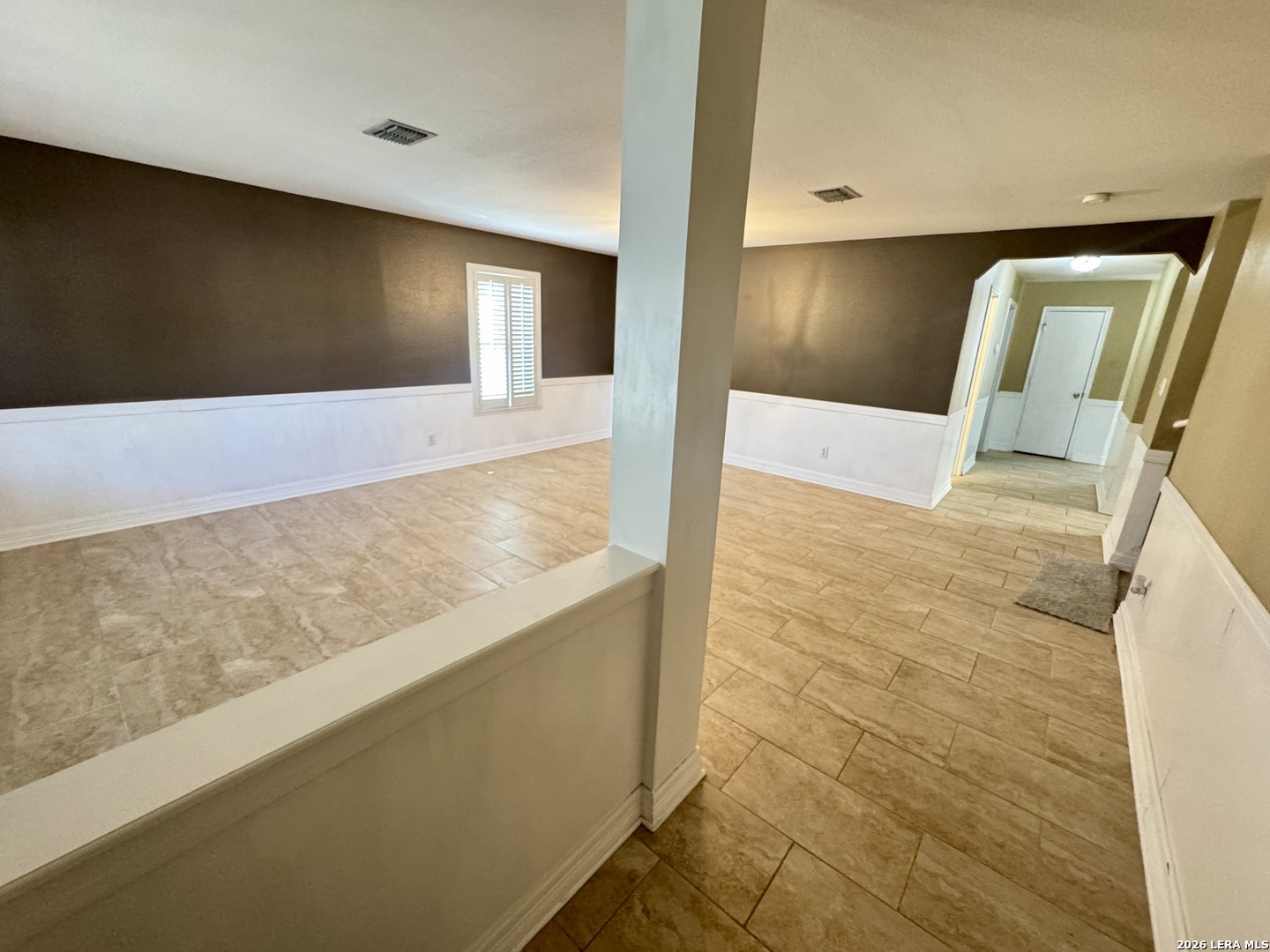 7906 Belmont Ridge Selma, TX 78154 - Photo 7 of 22 a view of hallway with a large mirror