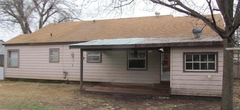 112 Southwest 10th Plainview, TX 79072 - Photo 2 of 10 Photo 2