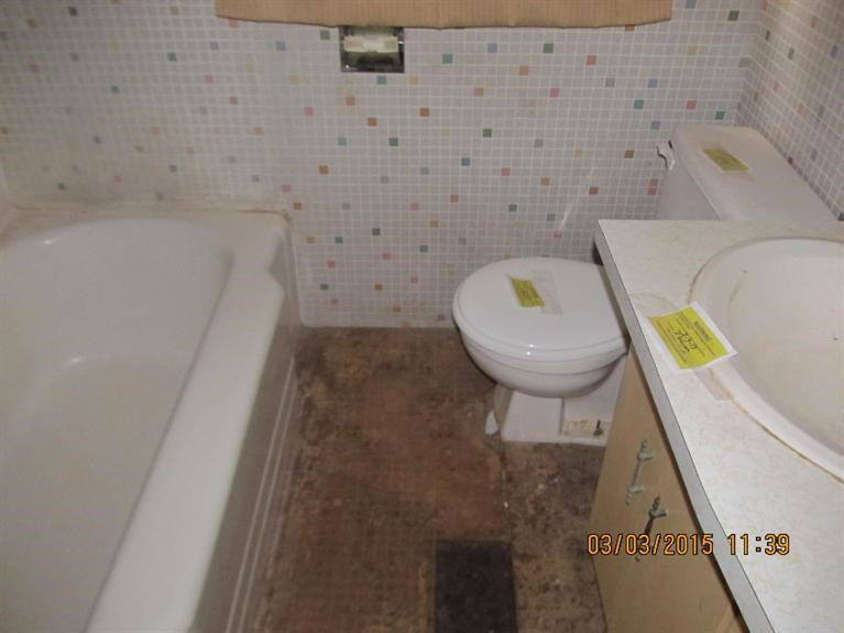 112 Southwest 10th Plainview, TX 79072 - Photo 6 of 10 Photo 6