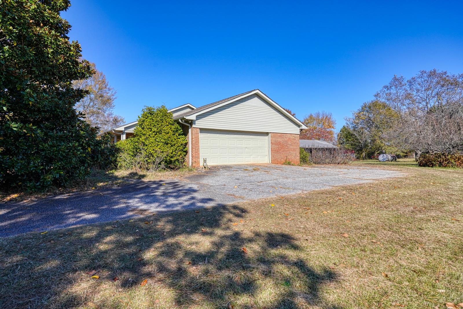 151 Suddeth Road Inman, SC 29349 - Photo 5 of 50