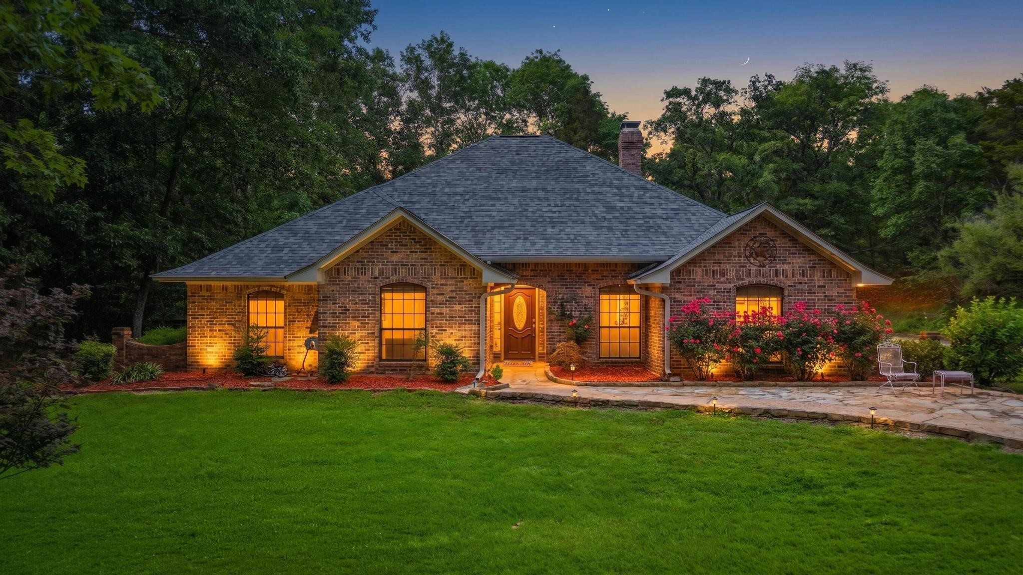 1749 Highway 84 Palestine, TX 75801 - Photo 3 of 47